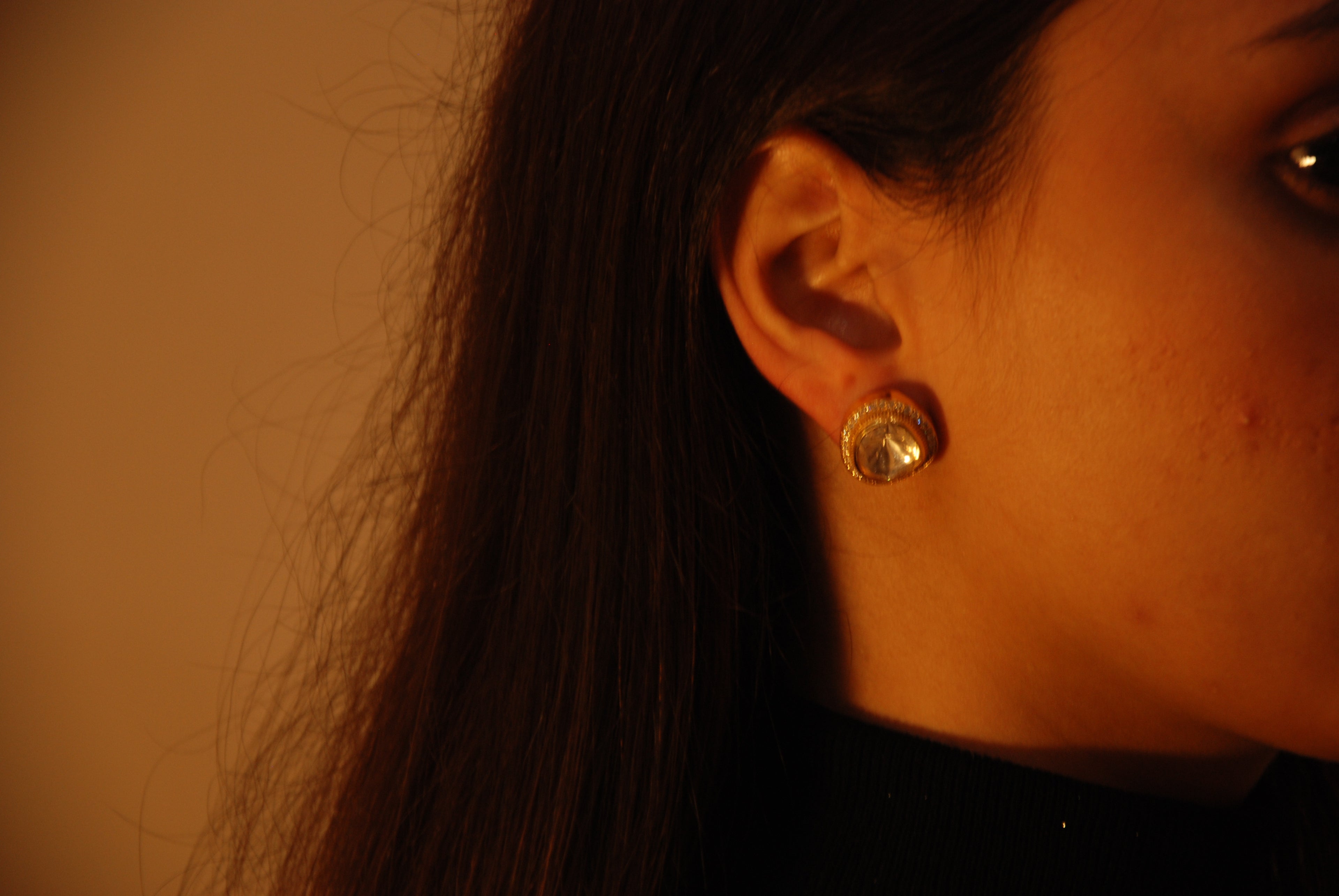 The Noor-e-Qatra Polki Studs