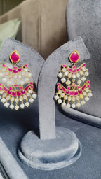 Zareen Maah Chandbali