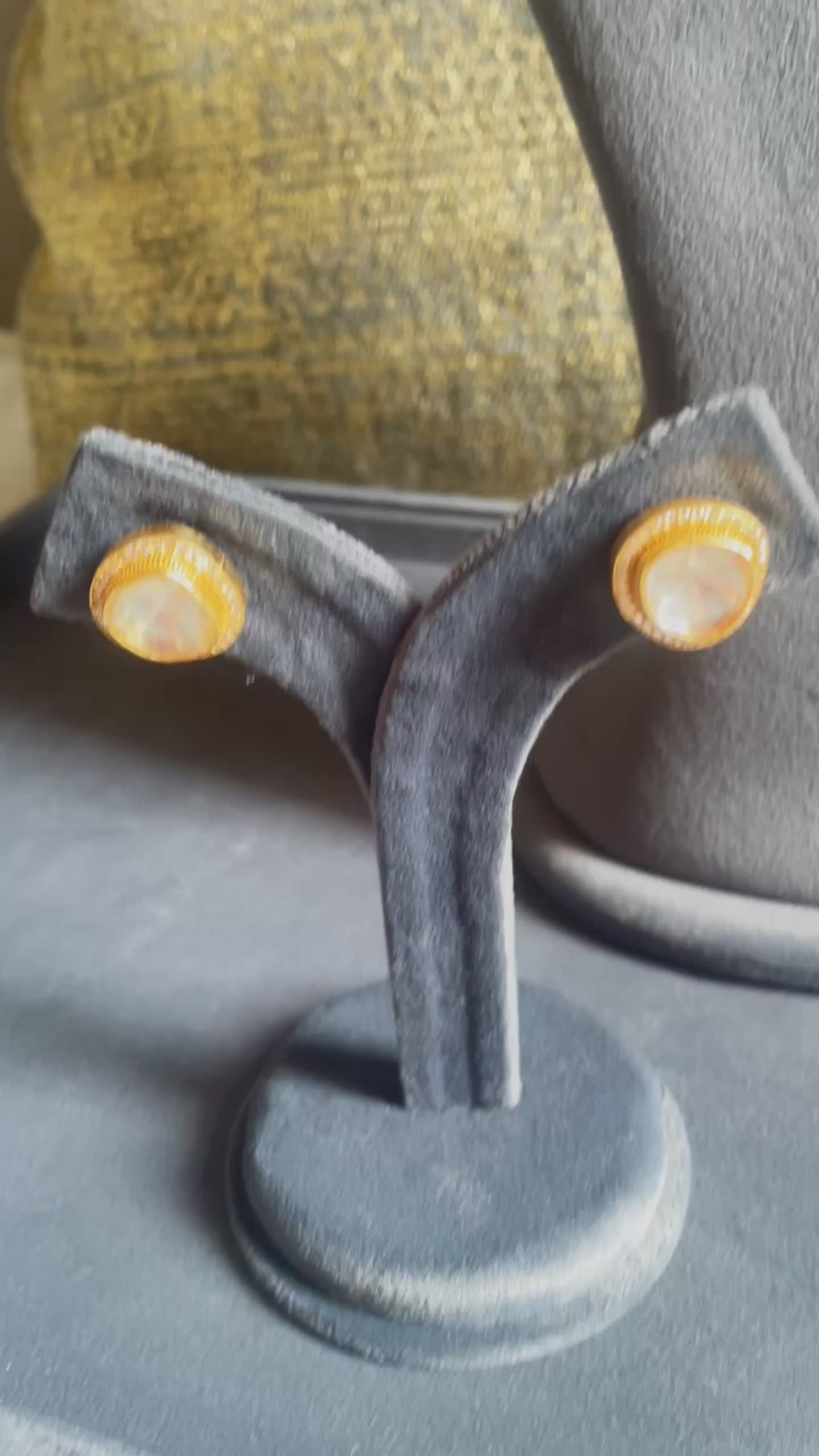 The Noor-e-Qatra Polki Studs