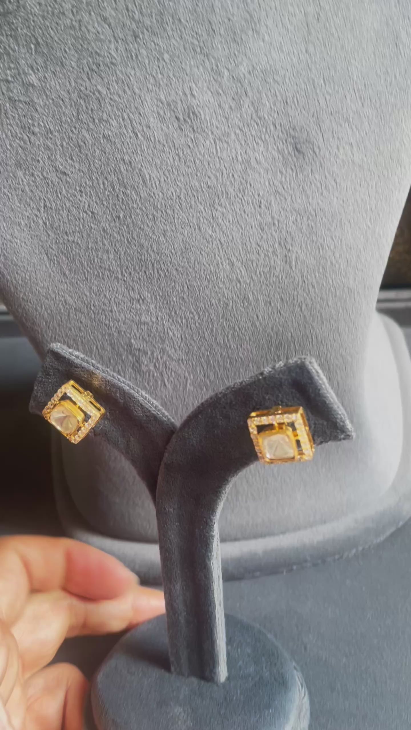 The Aaina-Khana Studs